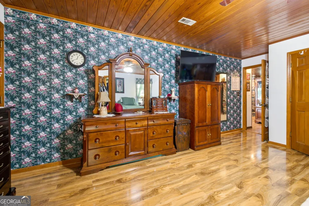 100 Sang RD Cleveland, GA 30528