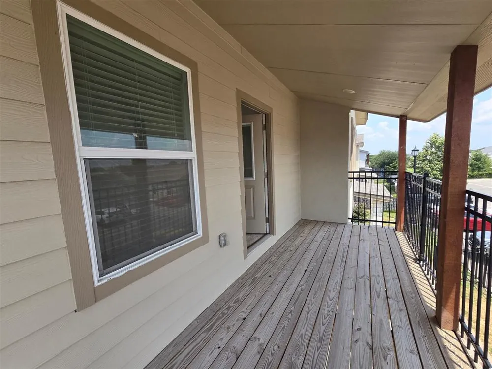 2105 Tiger Trail Trail #403 Round Rock, TX 78665