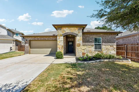 4413 Lobo Landing Lane
