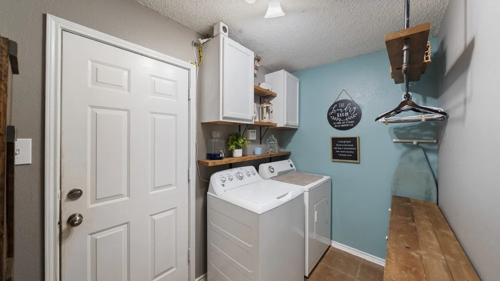 111 Vz County Road 3433 Wills Point, TX 75169
