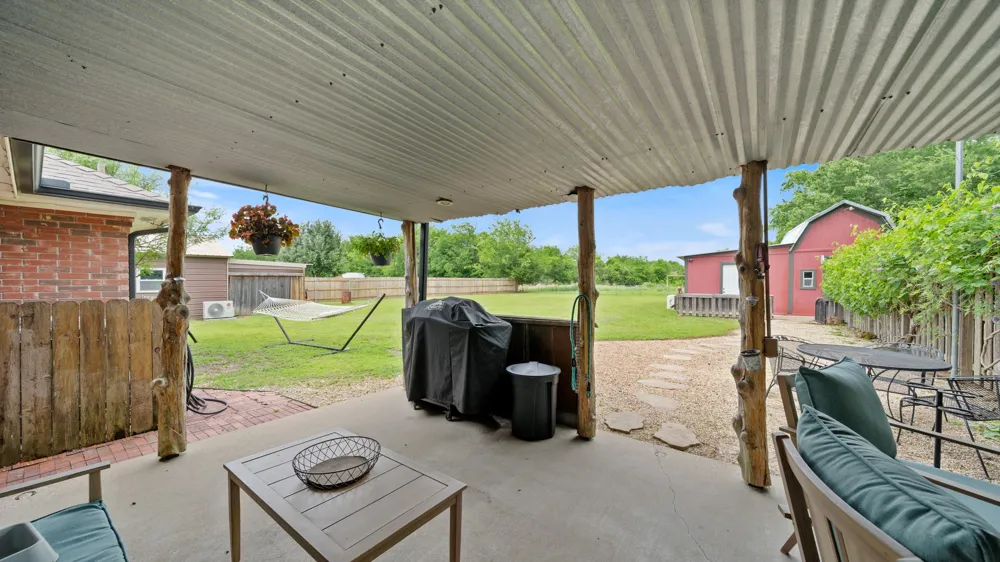 111 Vz County Road 3433 Wills Point, TX 75169