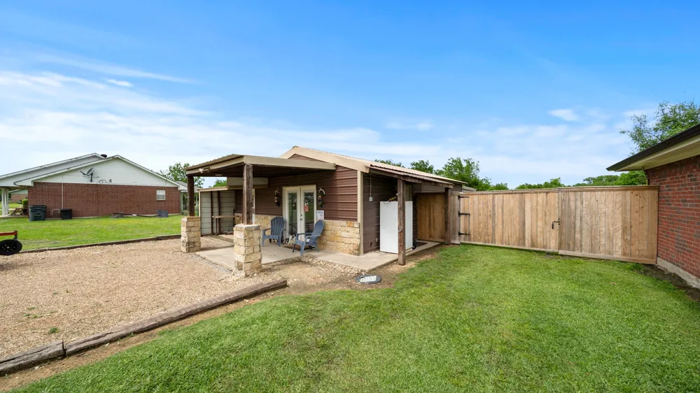 111 Vz County Road 3433 Wills Point, TX 75169