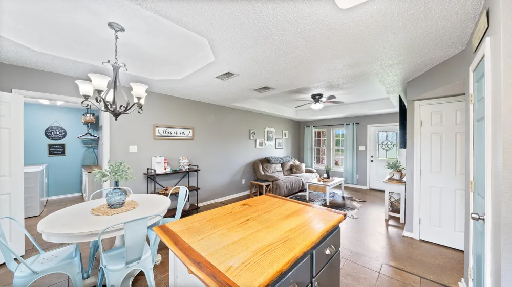 111 Vz County Road 3433 Wills Point, TX 75169