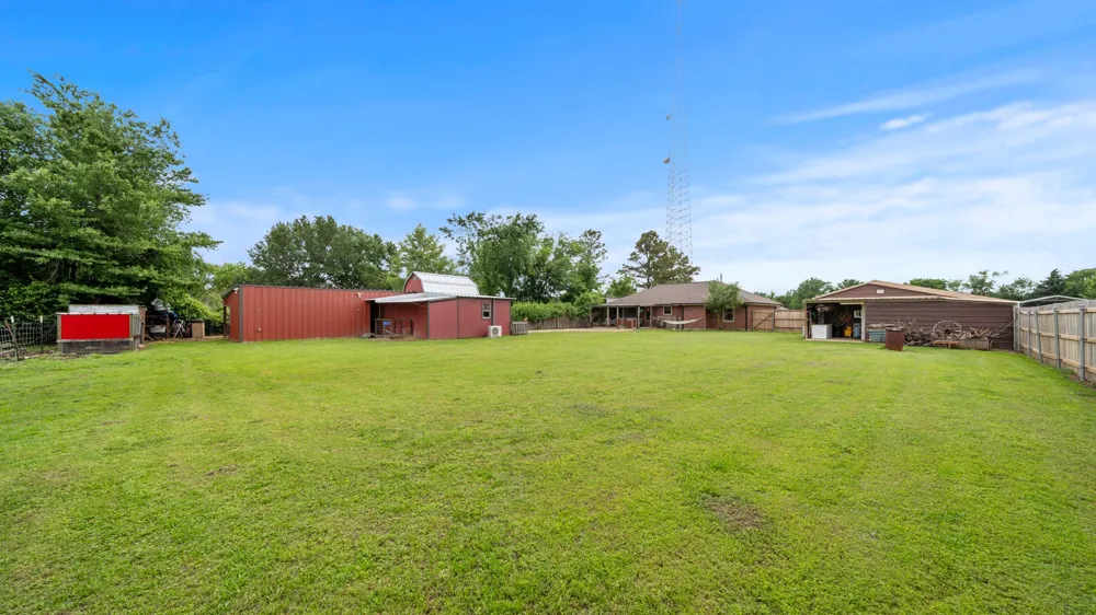 111 Vz County Road 3433 Wills Point, TX 75169