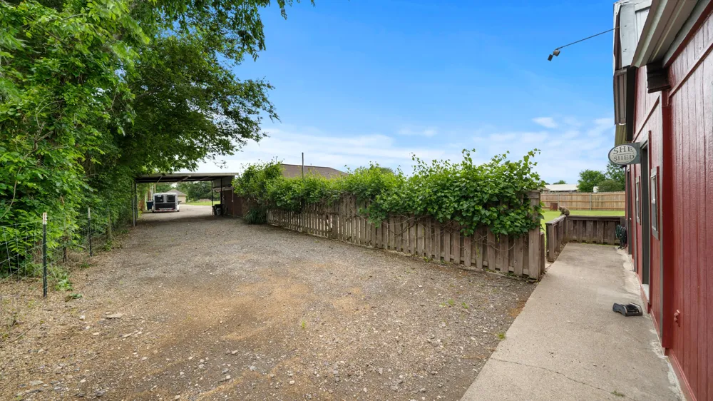 111 Vz County Road 3433 Wills Point, TX 75169
