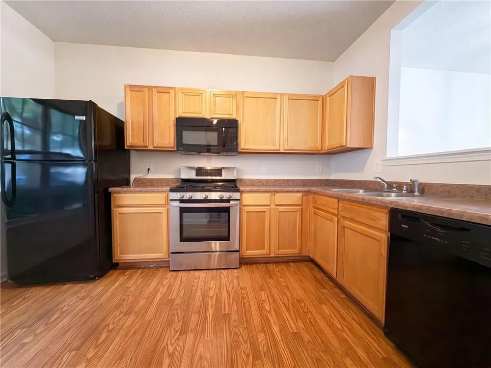 1689 Broad River Road Atlanta, GA 30349