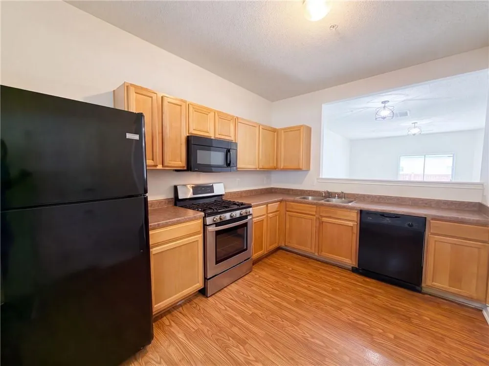 1689 Broad River Road Atlanta, GA 30349