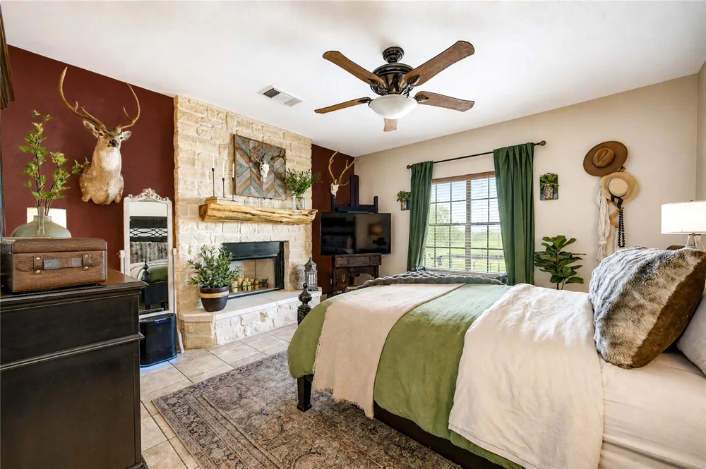 22313 Chapman Rd Hempstead, TX 77445