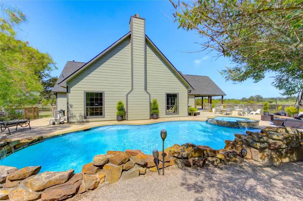 22313 Chapman Rd Hempstead, TX 77445