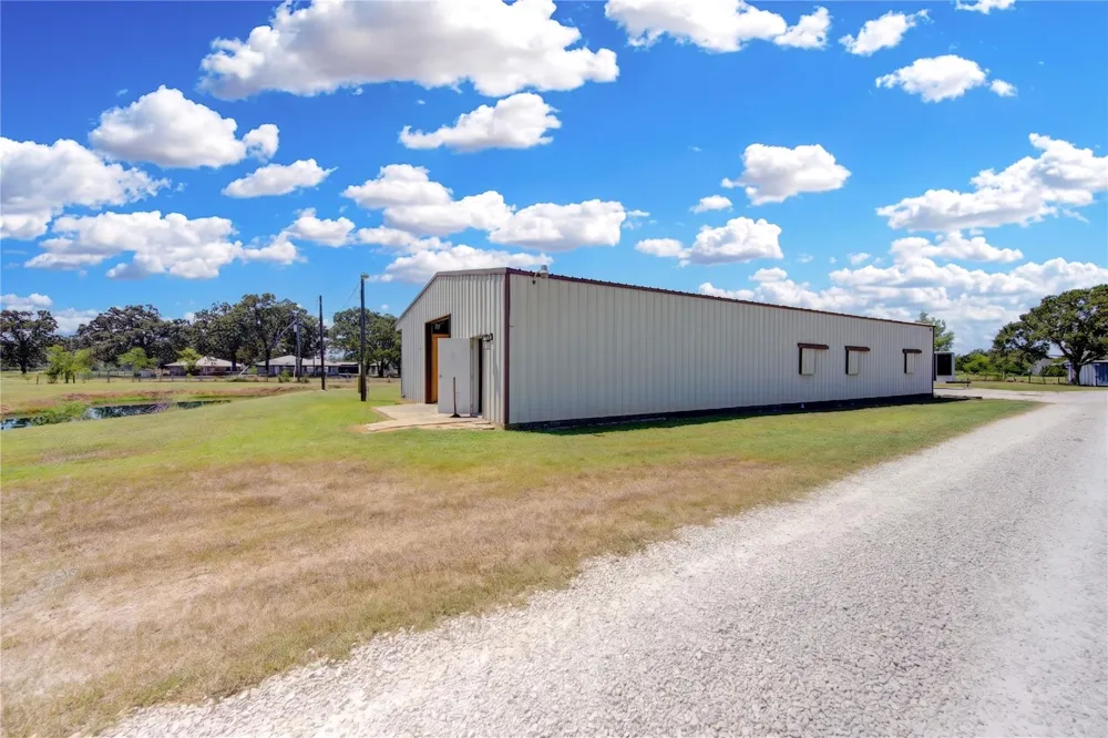 22313 Chapman Rd Hempstead, TX 77445