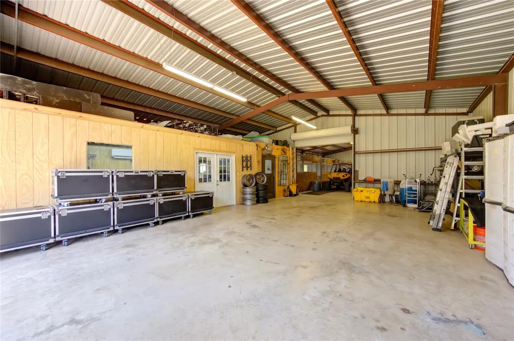 22313 Chapman Rd Hempstead, TX 77445