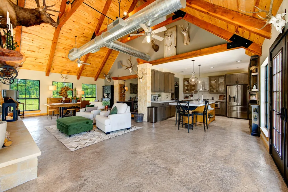 22313 Chapman Rd Hempstead, TX 77445