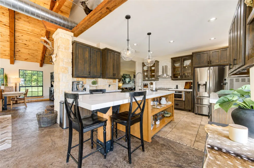 22313 Chapman Rd Hempstead, TX 77445