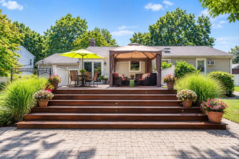 79 Fulton Boulevard Commack, NY 11725