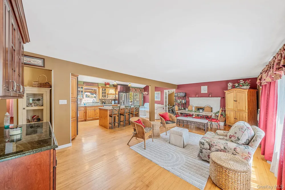 79 Fulton Boulevard Commack, NY 11725