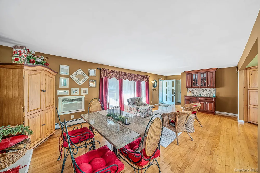 79 Fulton Boulevard Commack, NY 11725