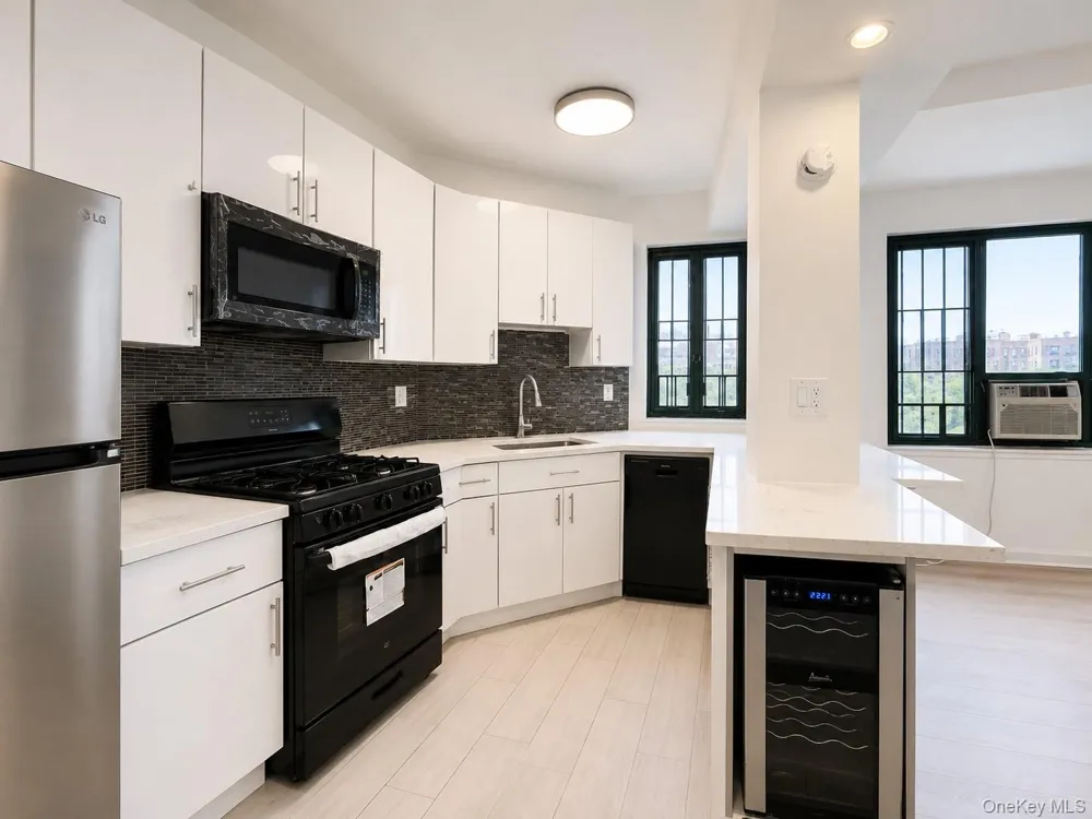 1594 Unionport Road #3H Bronx, NY 10462