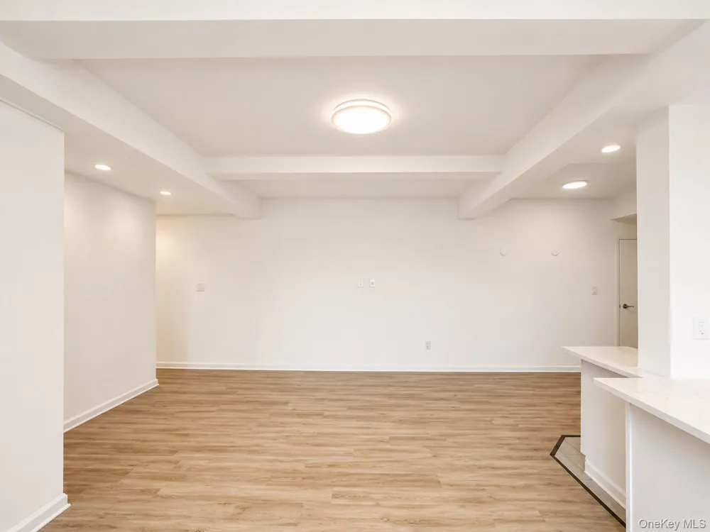 1594 Unionport Road #3H Bronx, NY 10462