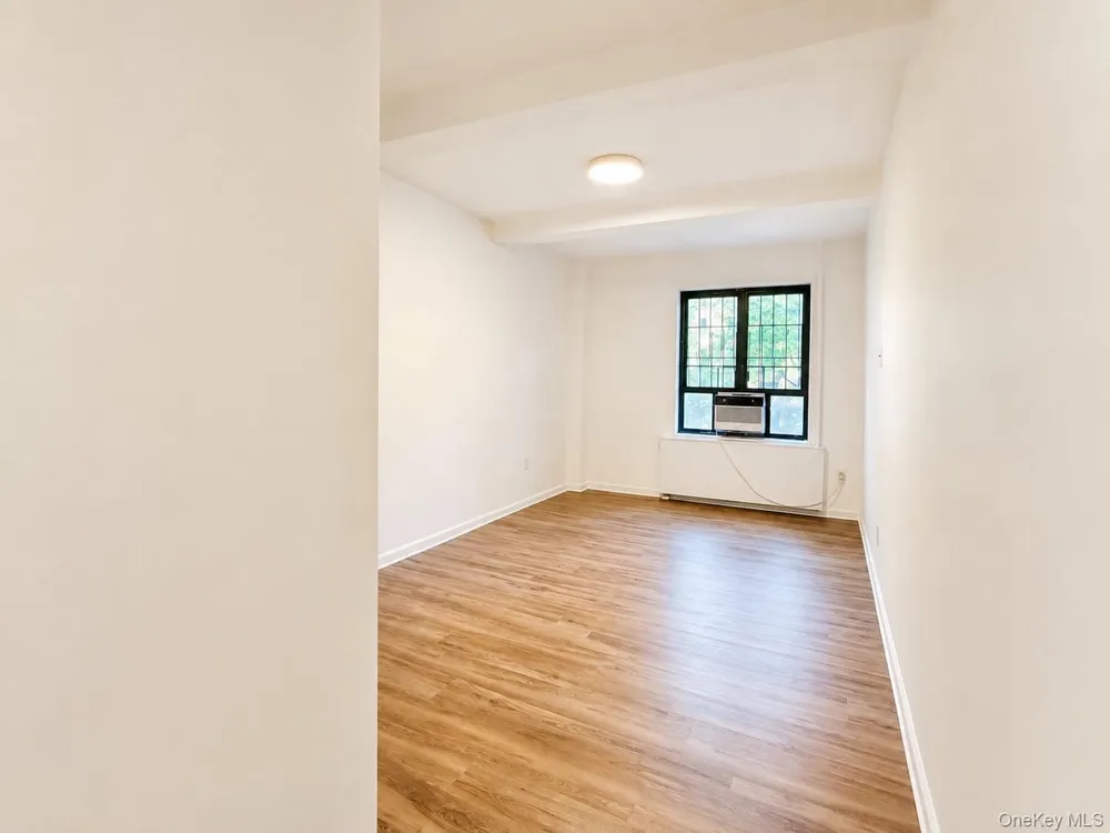 1594 Unionport Road #3H Bronx, NY 10462