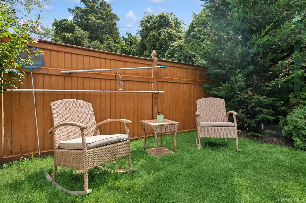 34 W End Avenue East Quogue, NY 11942