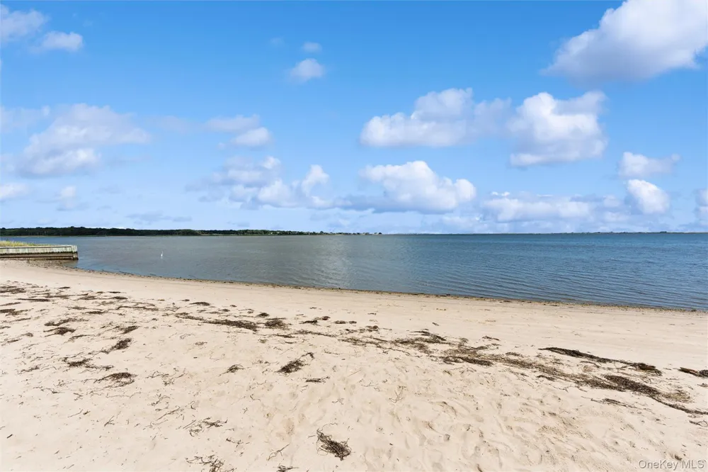 34 W End Avenue East Quogue, NY 11942