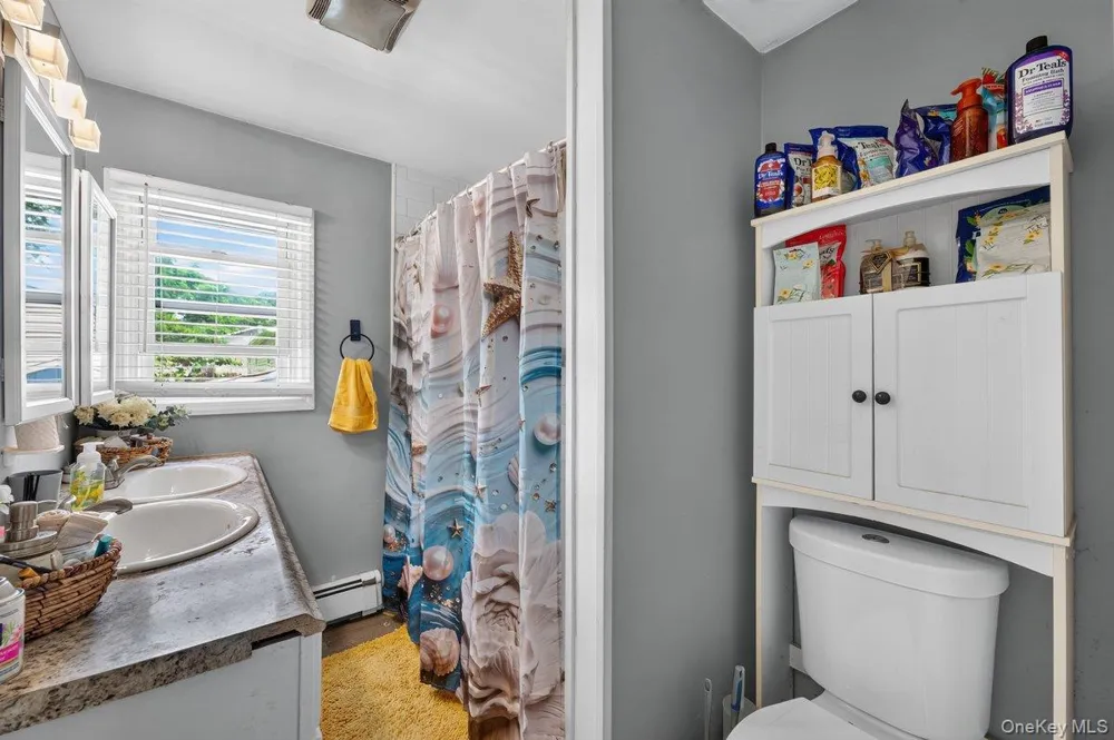 287 Whittier Drive Mastic Beach, NY 11951