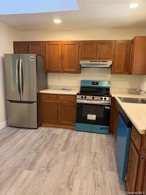 6 Cobblestone Way Mount Sinai, NY 11766