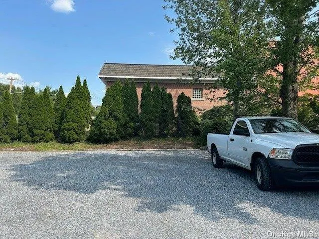 140 Wall Street #10 Huntington, NY 11743