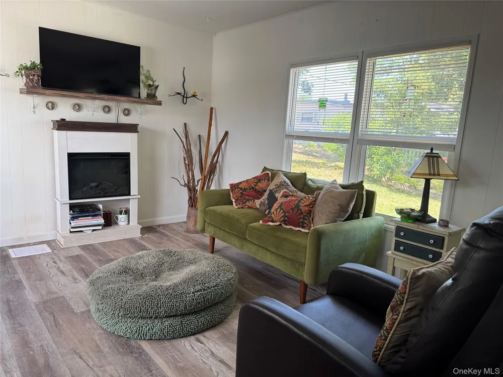 1964 River Road #40 Calverton, NY 11933