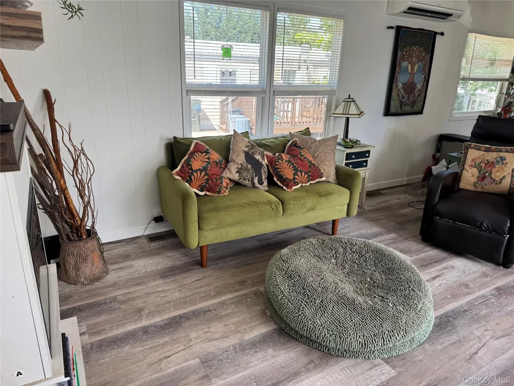 1964 River Road #40 Calverton, NY 11933