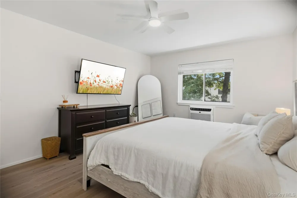 36 Richmond Boulevard #4A Ronkonkoma, NY 11779