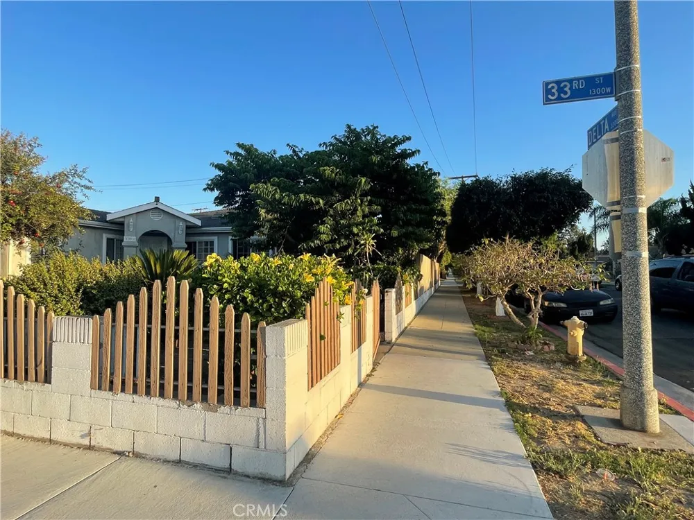 1390 W 33rd Street Long Beach, CA 90810