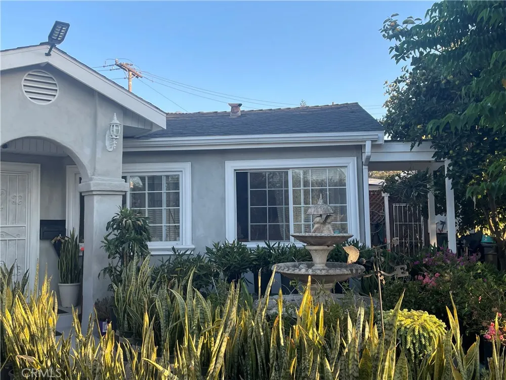 1390 W 33rd Street Long Beach, CA 90810