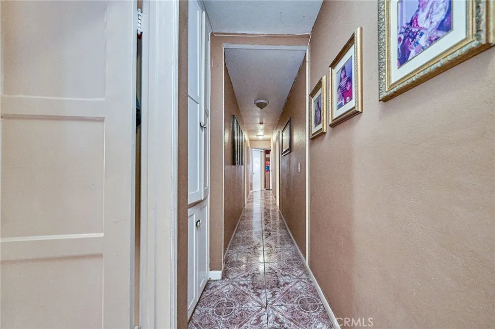 1390 W 33rd Street Long Beach, CA 90810