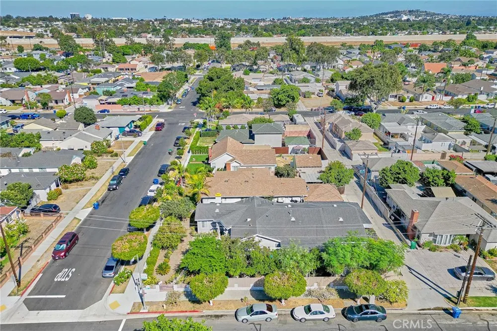 1390 W 33rd Street Long Beach, CA 90810