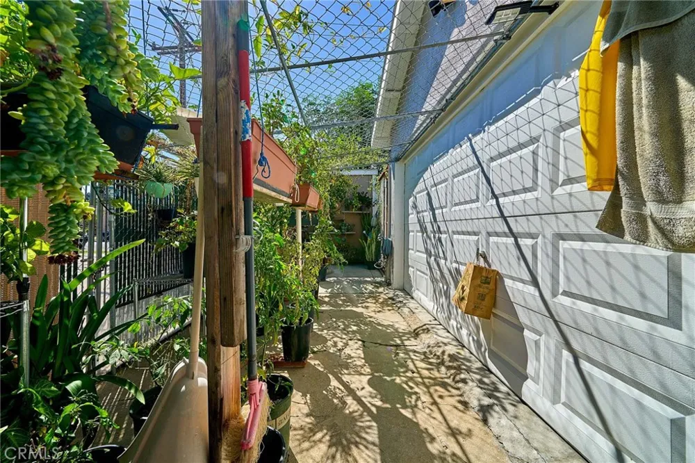 1390 W 33rd Street Long Beach, CA 90810