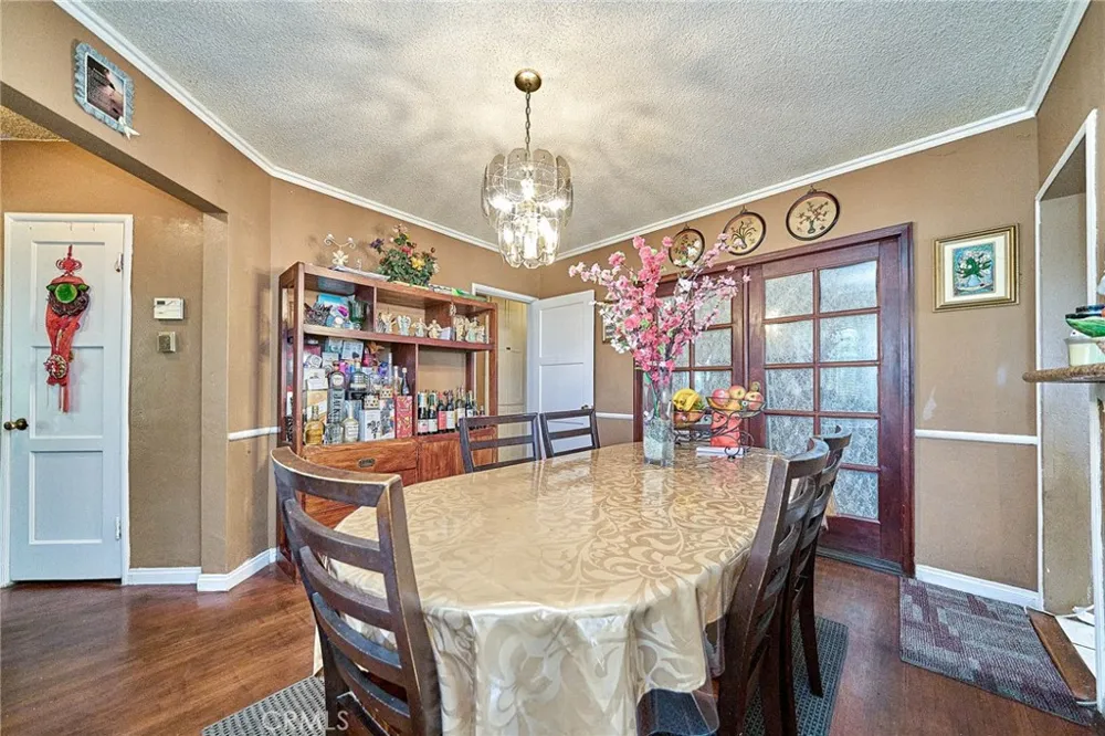1390 W 33rd Street Long Beach, CA 90810