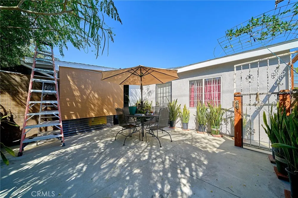1390 W 33rd Street Long Beach, CA 90810