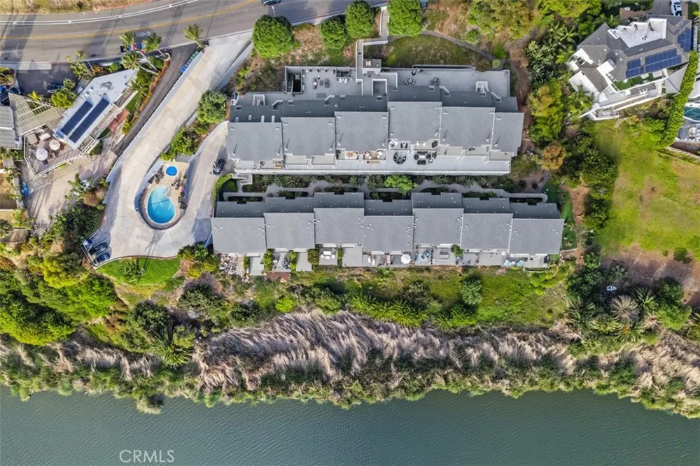 2399 Jefferson #5 Carlsbad, CA 92008