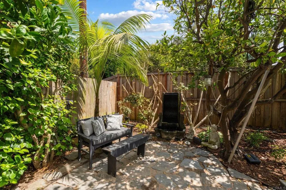 939 OCEAN VIEW AVENUE Encinitas, CA 92024