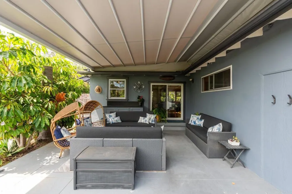 939 OCEAN VIEW AVENUE Encinitas, CA 92024