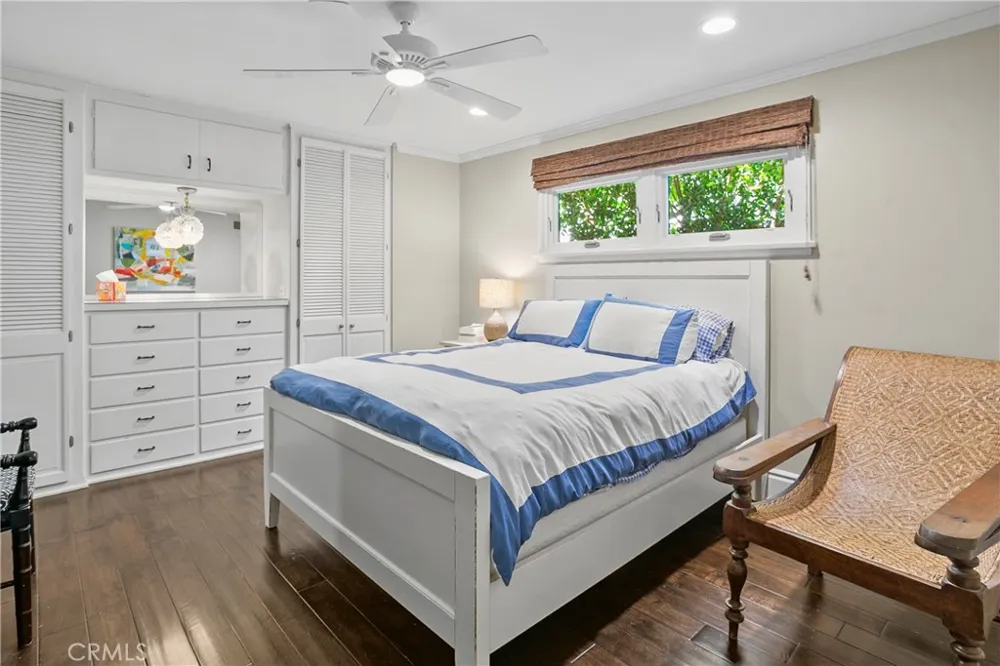 225 GRAND CANAL Newport Beach, CA 92662