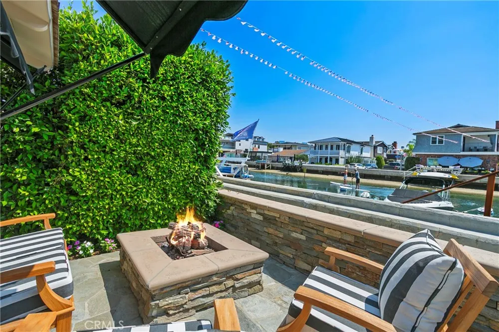 225 GRAND CANAL Newport Beach, CA 92662