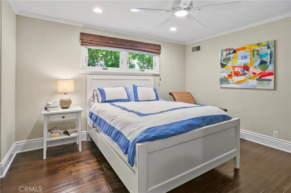 225 GRAND CANAL Newport Beach, CA 92662