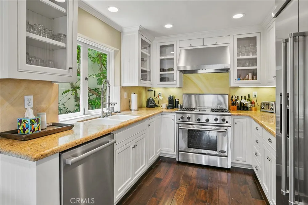 225 GRAND CANAL Newport Beach, CA 92662