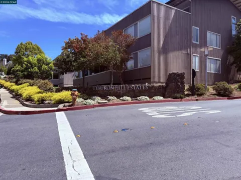 34 Andrew Dr #131