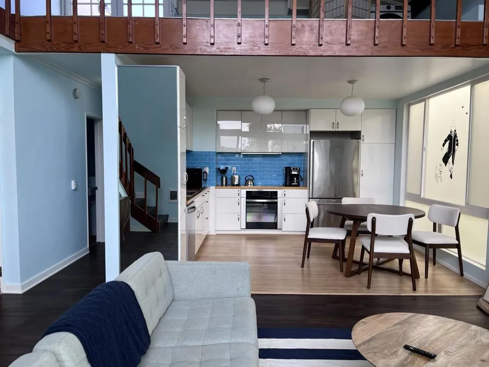 25 Spinnaker St #12 Marina del Rey, CA 90292