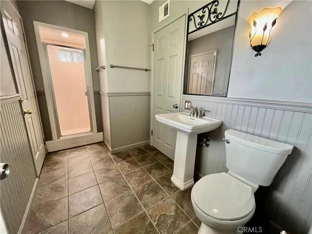 916 W Donington Street Glendora, CA 91741