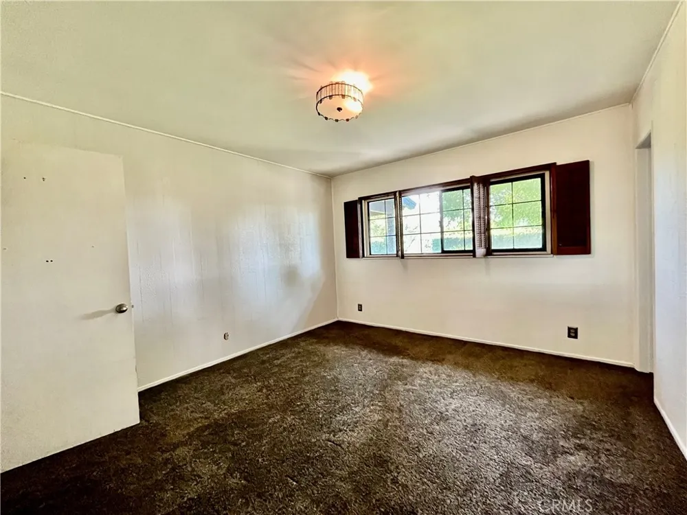 916 W Donington Street Glendora, CA 91741