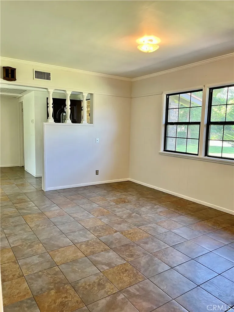 916 W Donington Street Glendora, CA 91741